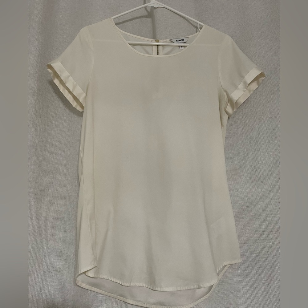 Express women ivory short sleeve blouse with back Zipper Size Small